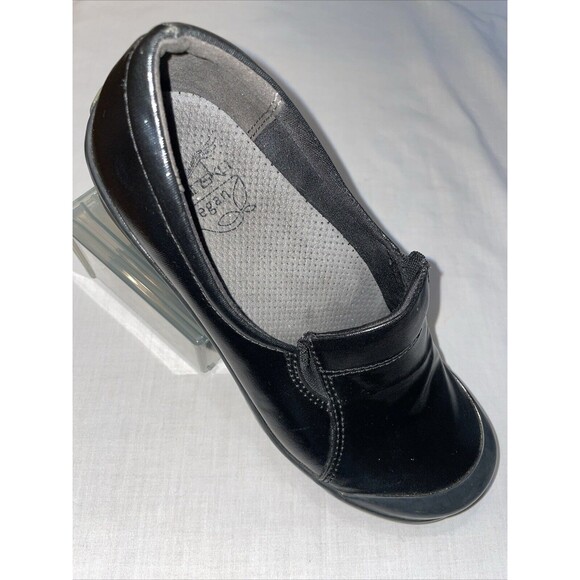 Dansko Vegan Women’s Nursing Shoes Sz 38 U.S. 7 M Black Fabric Coating Hospital - Picture 1 of 12